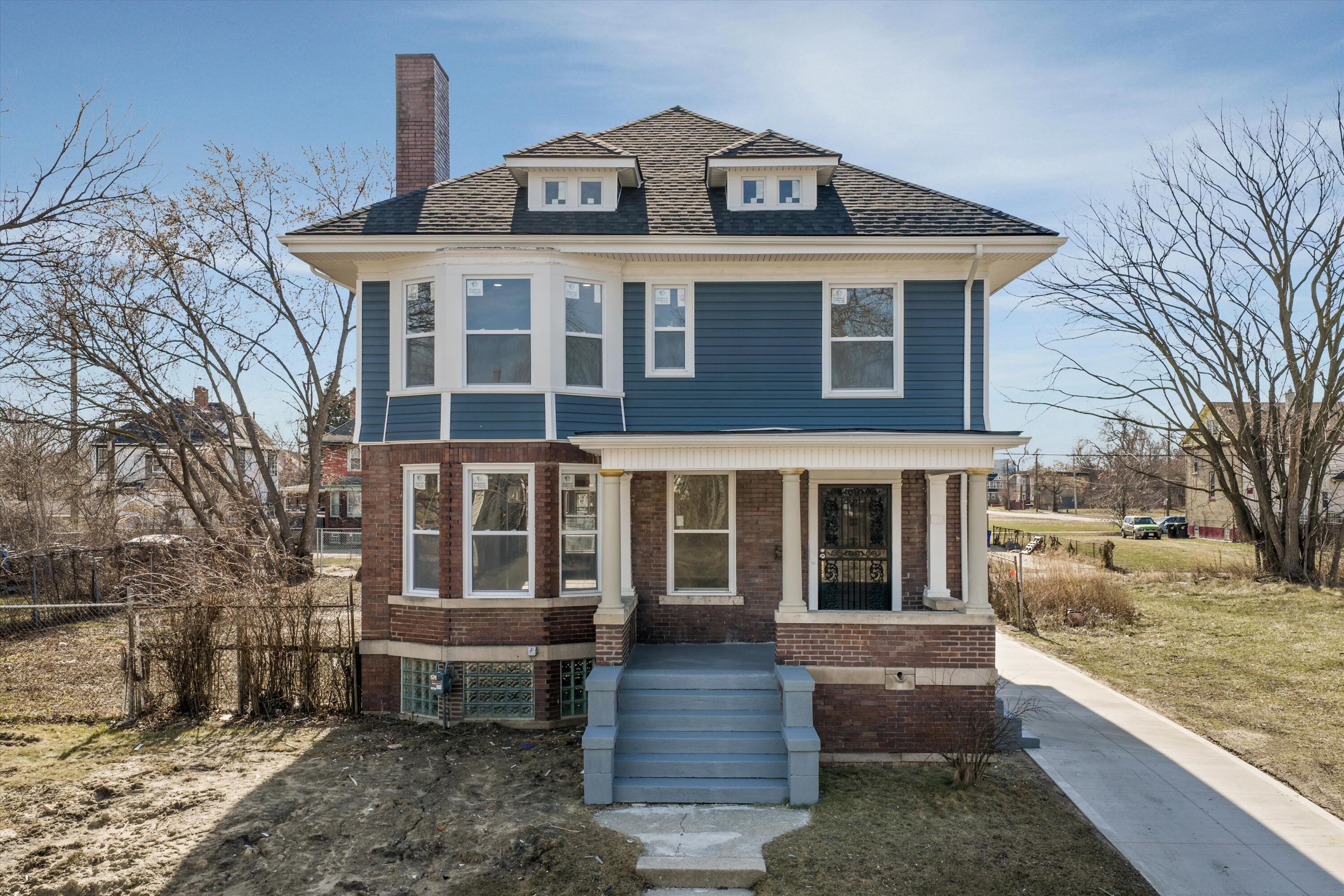 430 Marston Street Detroit, MI 48202 - Photo 2 of 37 30-430 Marston St Detroit 0037