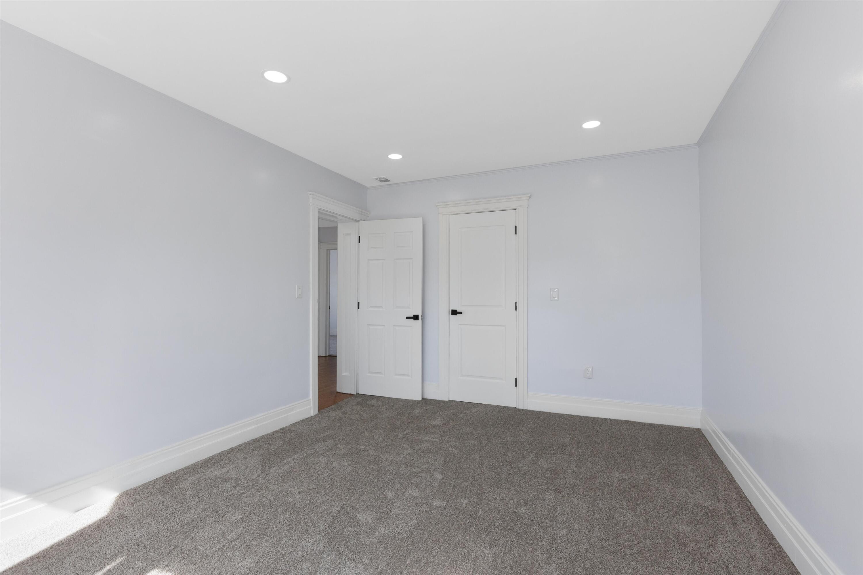 430 Marston Street Detroit, MI 48202 - Photo 24 of 37 20-430 Marston St Detroit 0027