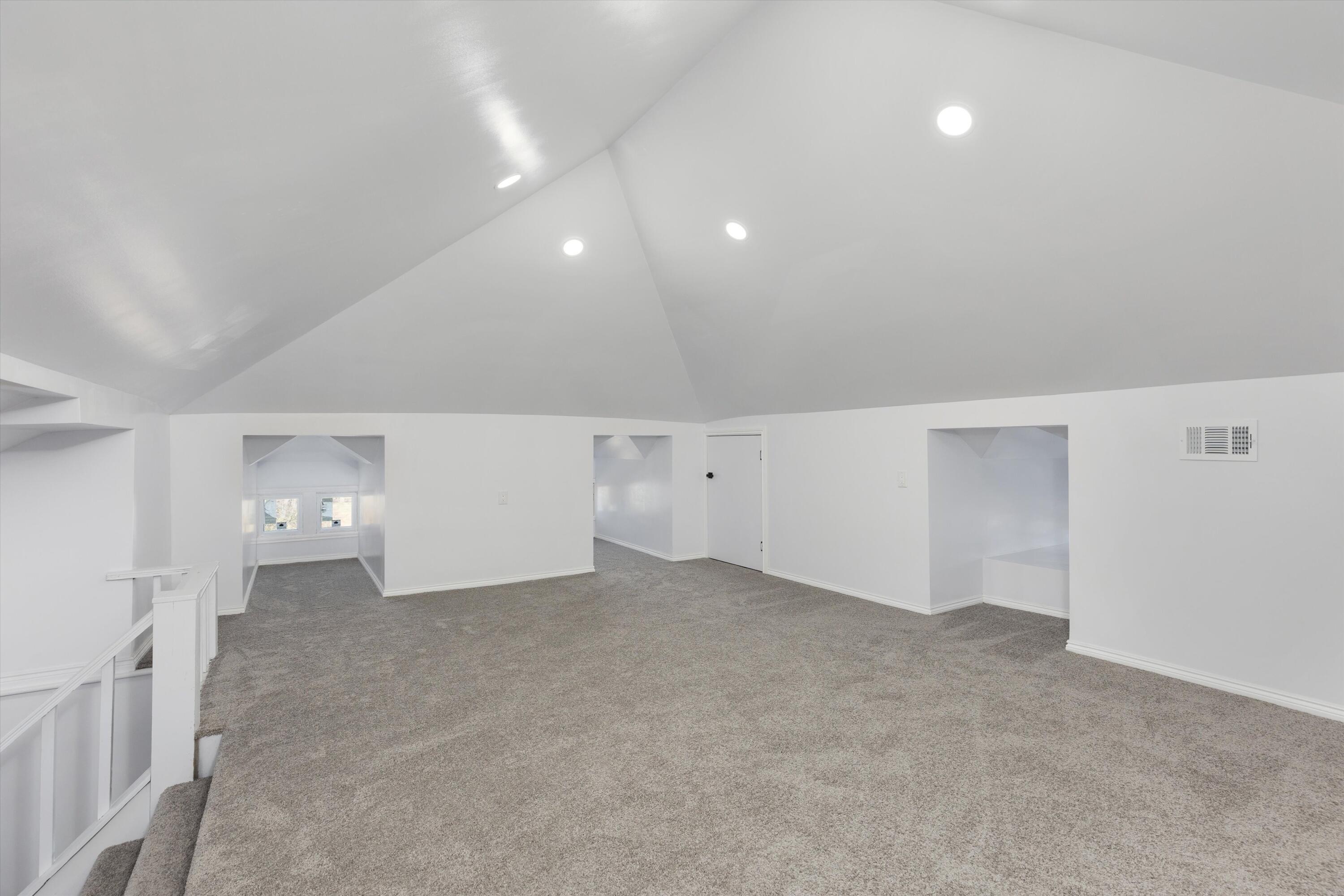 430 Marston Street Detroit, MI 48202 - Photo 29 of 37 26-430 Marston St Detroit 0033