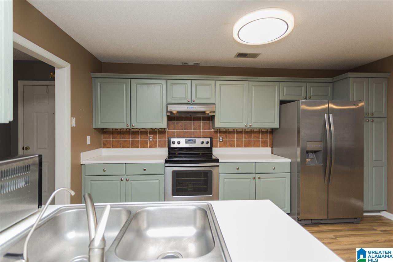 110 Cambridge Pointe Circle Alabaster, AL 35007 - Photo 14 of 32