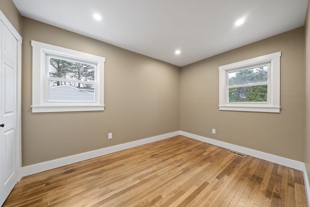 90 Esta Road Plymouth, MA 02360 - Photo 11 of 31