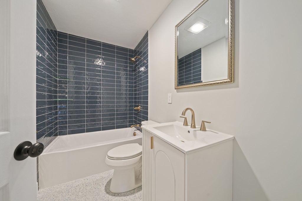 90 Esta Road Plymouth, MA 02360 - Photo 13 of 31