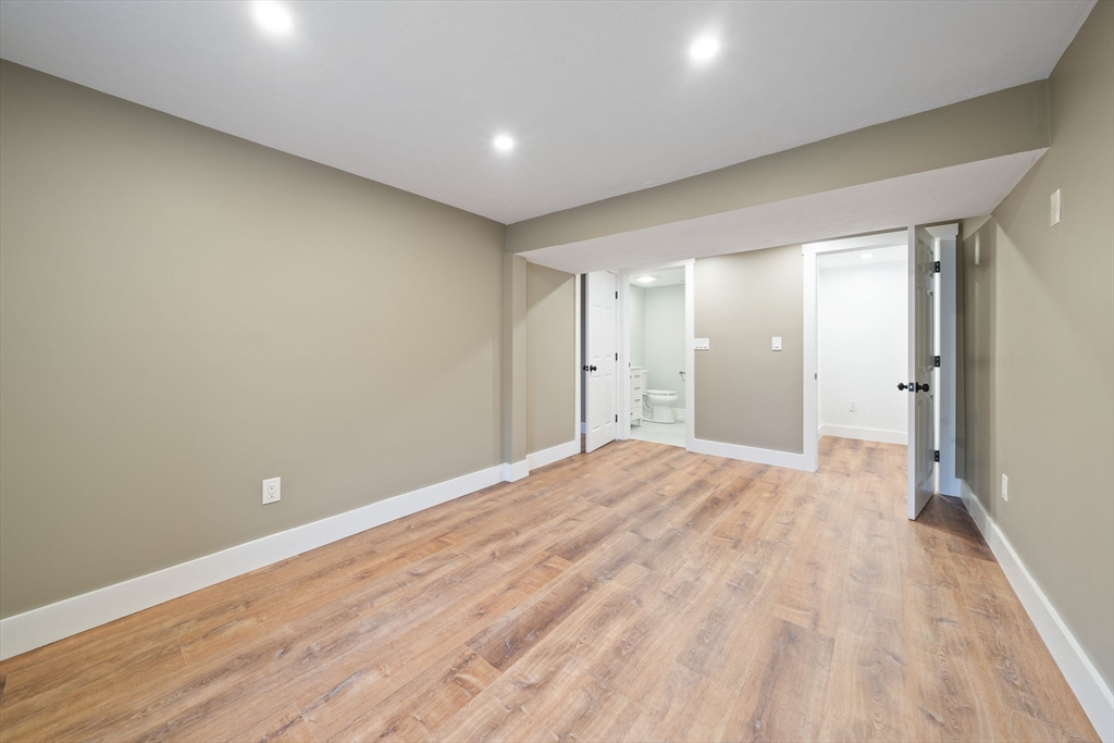 90 Esta Road Plymouth, MA 02360 - Photo 17 of 31