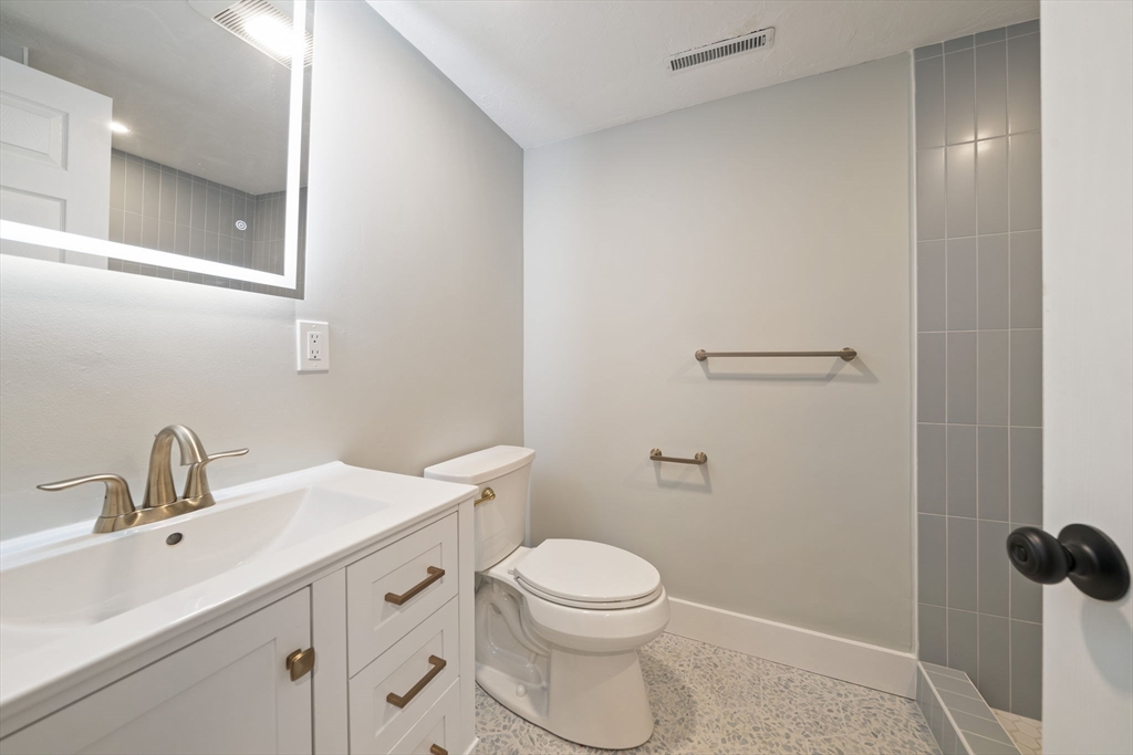 90 Esta Road Plymouth, MA 02360 - Photo 18 of 31