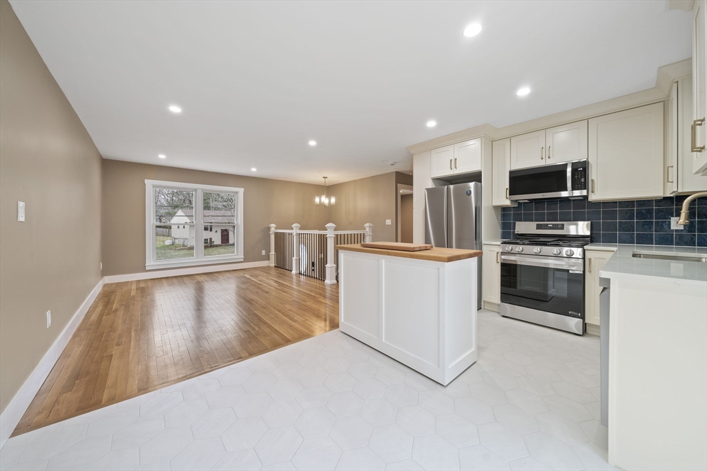 90 Esta Road Plymouth, MA 02360 - Photo 6 of 31