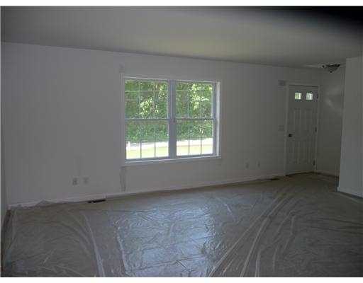 28 Quarry Road Westerly, RI 02808 - Photo 6 of 10 Living Room.