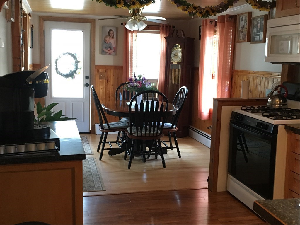 62 Milton Road Warwick, RI 02888 - Photo 11 of 33 Gallery Image 11