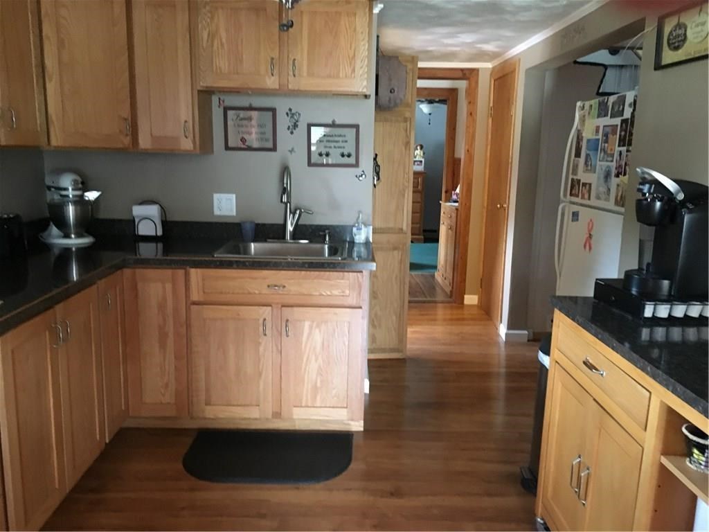 62 Milton Road Warwick, RI 02888 - Photo 3 of 33 Gallery Image 3