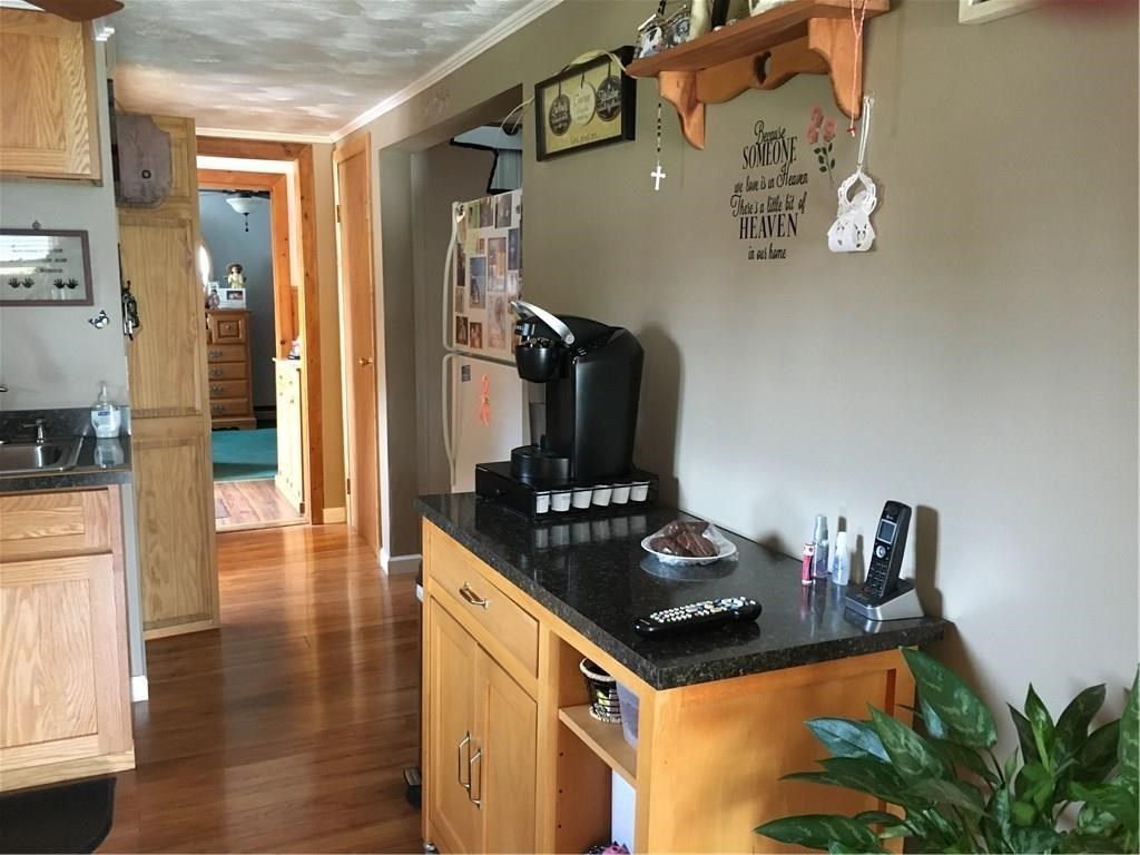 62 Milton Road Warwick, RI 02888 - Photo 4 of 33 Gallery Image 4