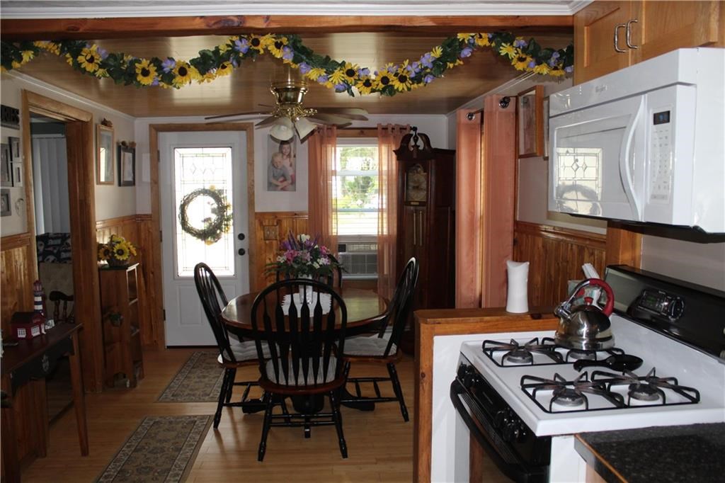 62 Milton Road Warwick, RI 02888 - Photo 5 of 33 Gallery Image 5