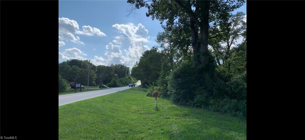 827 CC Camp Road Elkin, NC 28621 - Photo 6 of 11 Gallery Image 6