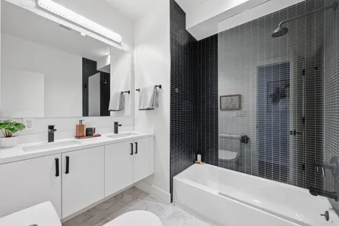 $1,180,000 | 445 Ridge Street Northwest, Washington, DC 20001