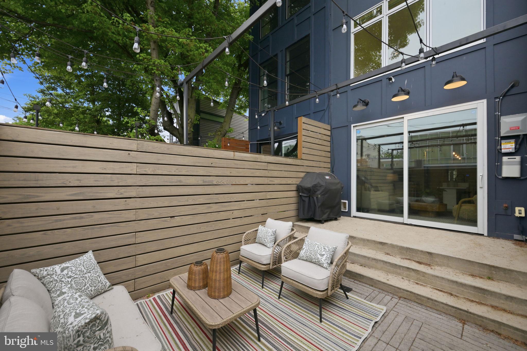 445 Ridge Street Northwest Washington, DC 20001 - Photo 36 of 39 Charming outdoor retreat with style.