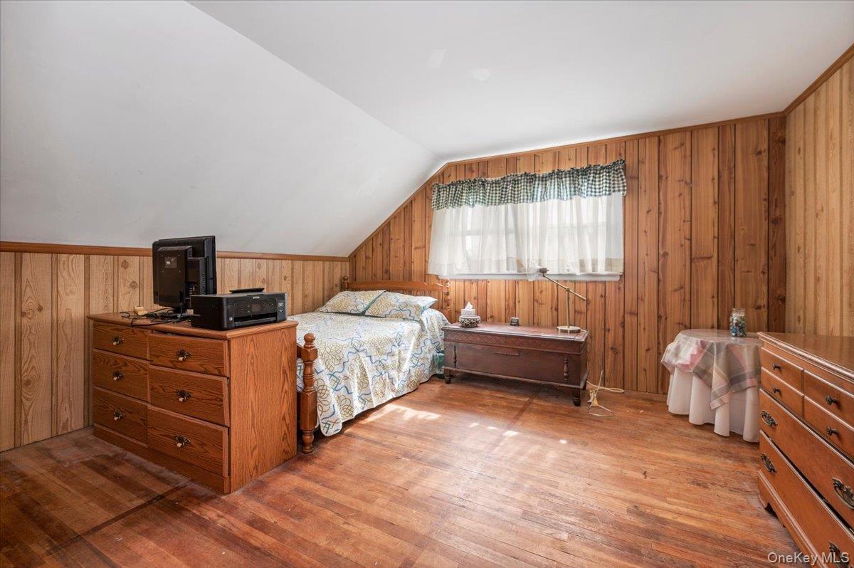 145 Raleigh Lane West Islip, NY 11795 - Photo 17 of 25