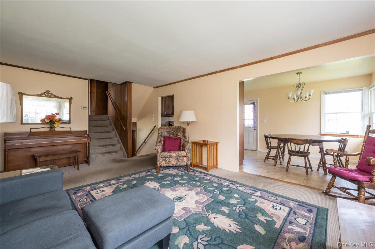 145 Raleigh Lane West Islip, NY 11795 - Photo 6 of 25