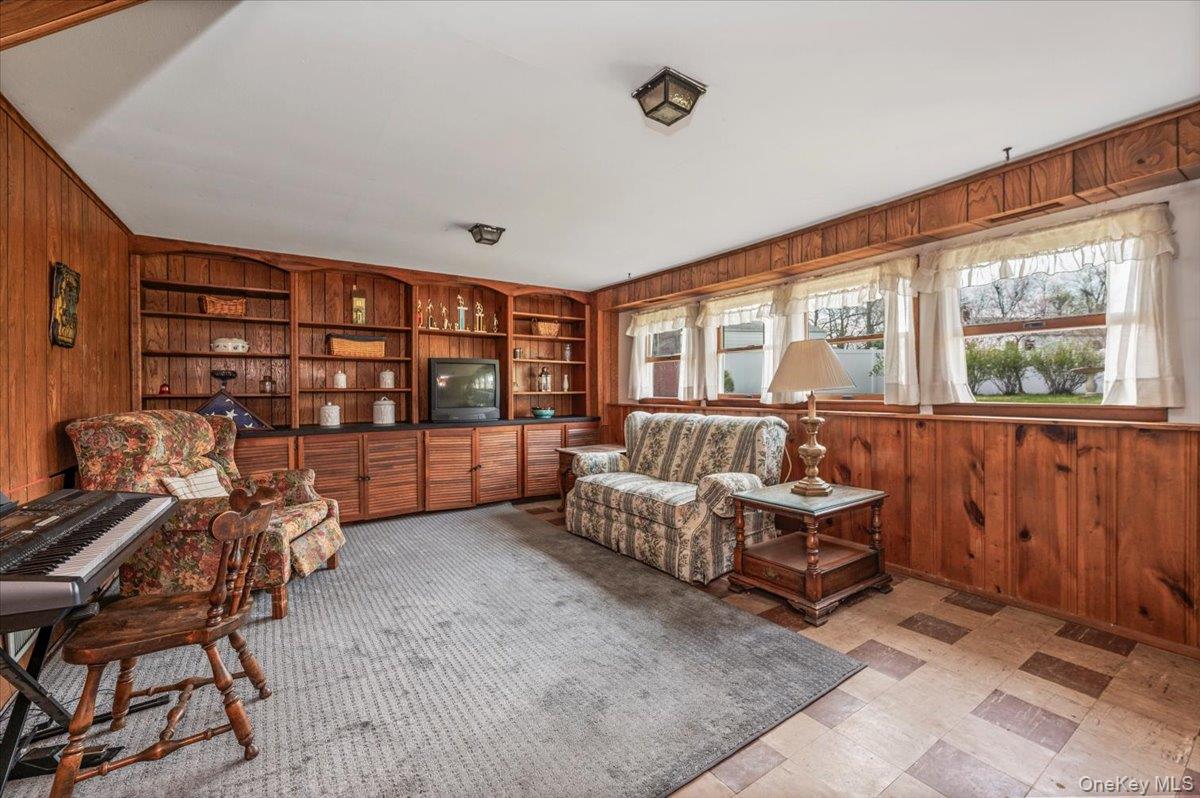 145 Raleigh Lane West Islip, NY 11795 - Photo 8 of 25