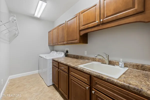 $459,900 | 7302 Napa Valley Way, Knoxville, TN 37931