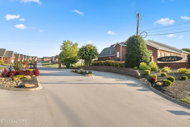 $475,000 | 7302 Napa Valley Way, Knoxville, TN 37931