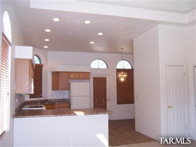 2354 West Vía Di Silvio Tucson, AZ 85741 - Photo 3 of 4