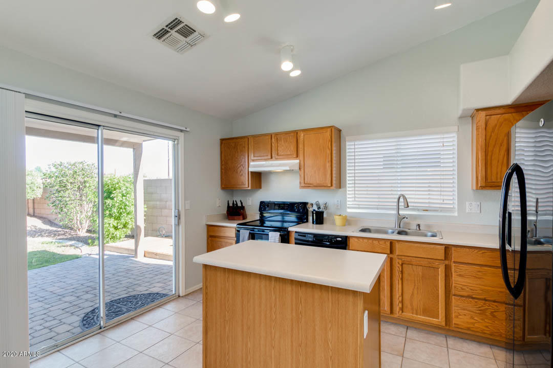 741 South Del Rancho Mesa, AZ 85208 - Photo 8 of 36 11-Del Rancho