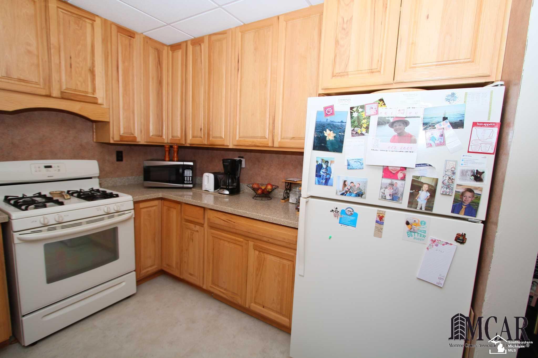 4834 Long Road Newport, MI 48166 - Photo 29 of 37 21474894-28.JPG