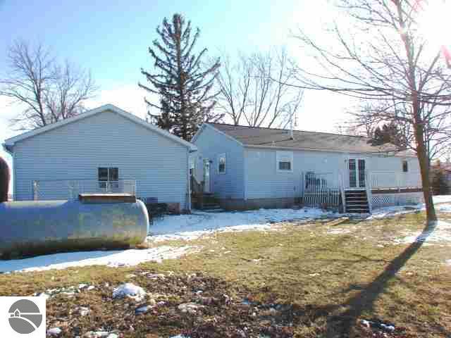 3093 East Tyler Road Ithaca, MI 48847 - Photo 11 of 29 1742919-10.JPG