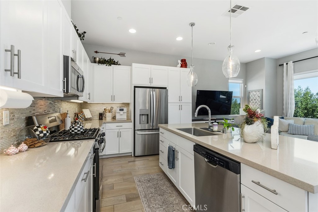 432 Broadway Drive Brea, CA 92821 - Photo 6 of 46 Quartz Counters/ Stainless Steel Appliances