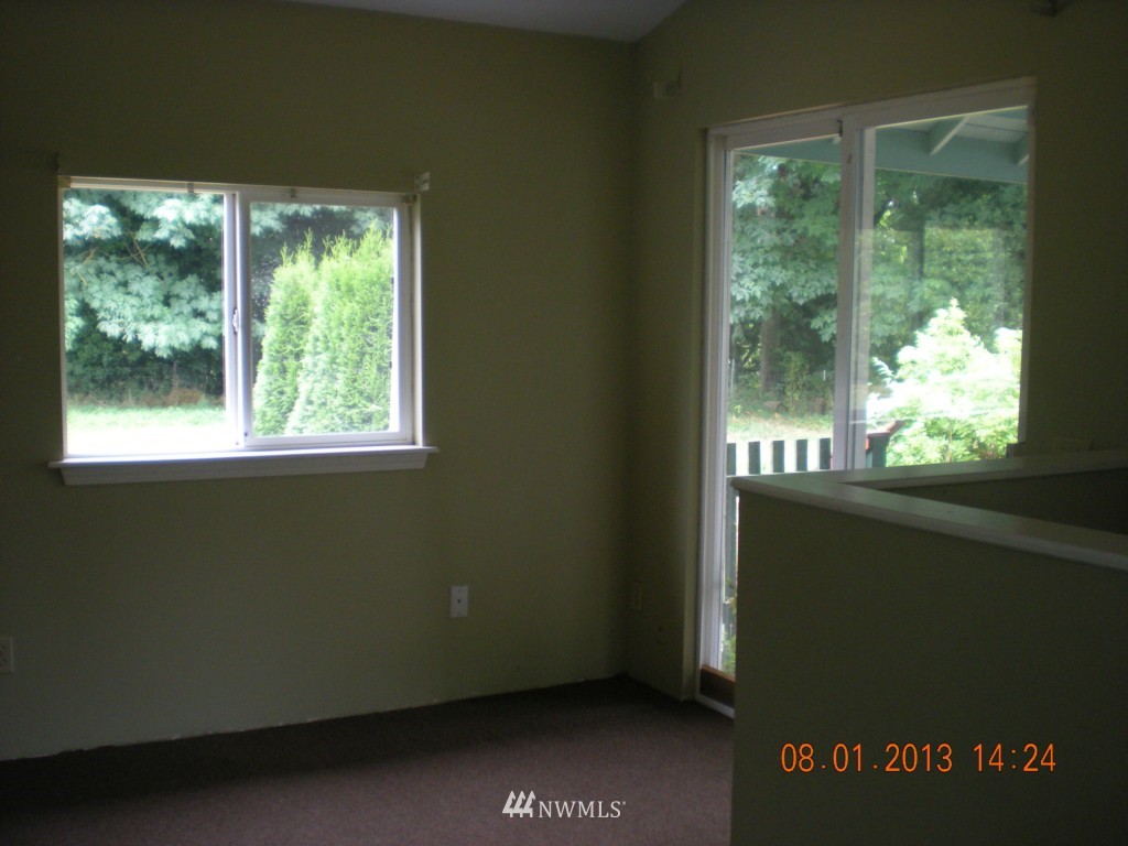 26520 Hoehn Road Sedro-Woolley, WA 98284 - Photo 5 of 6 Gallery Image 5