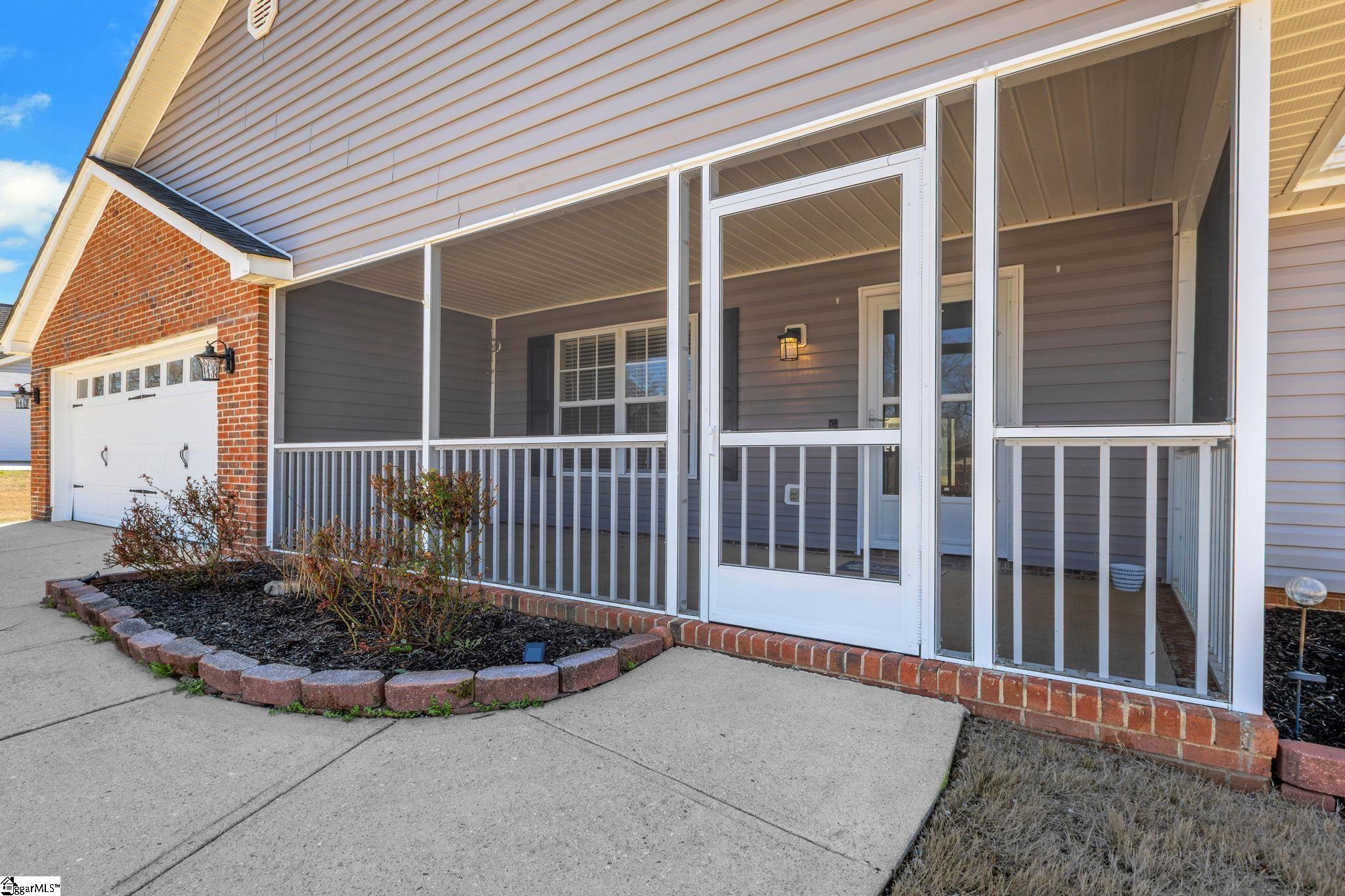 15 Waterthrush Way Simpsonville, SC 29680 - Photo 3 of 42