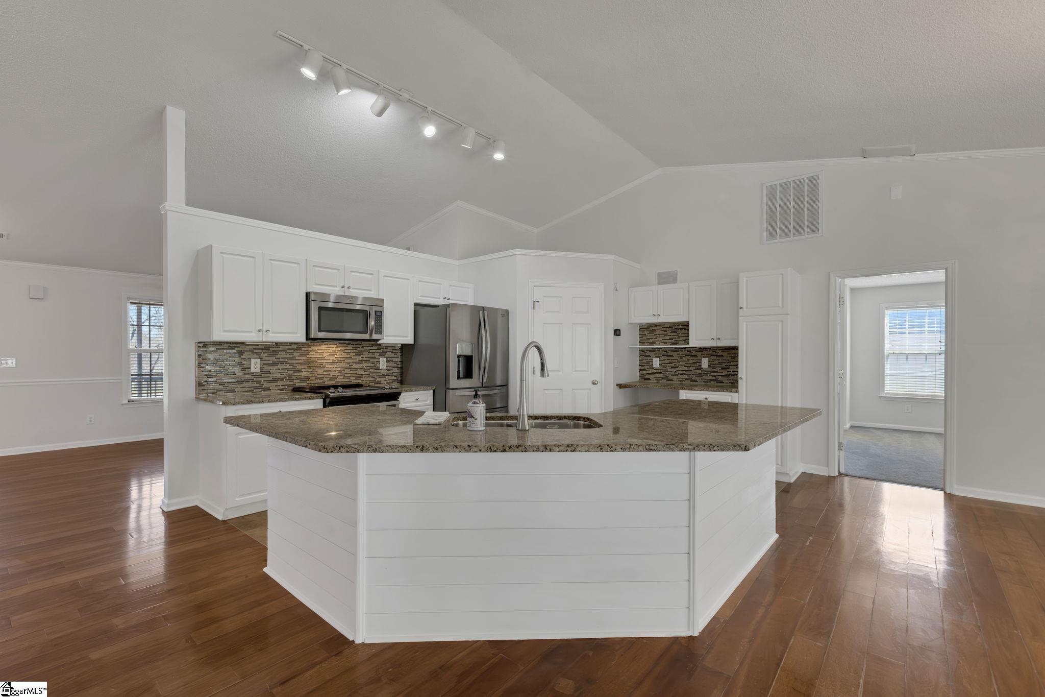 15 Waterthrush Way Simpsonville, SC 29680 - Photo 8 of 42