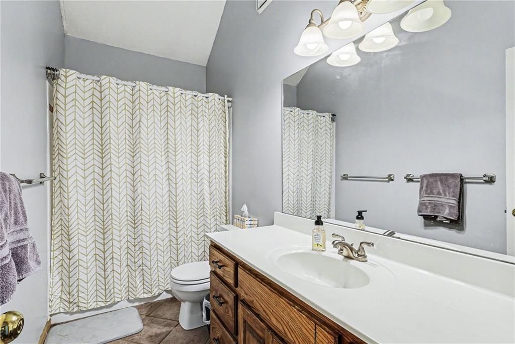 11441 South Rene Street Olathe, KS 66215 - Photo 17 of 40
