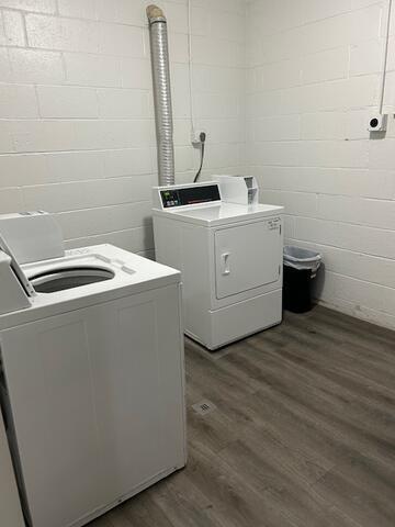 114 Grove Street, Unit 12 Stamford, CT 06901 - Photo 5 of 13 a utility room with dryer and washer