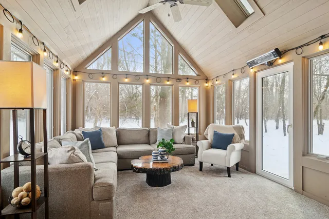 $850,000 | 4610 Forest Way Circle, Long Grove, IL 60047