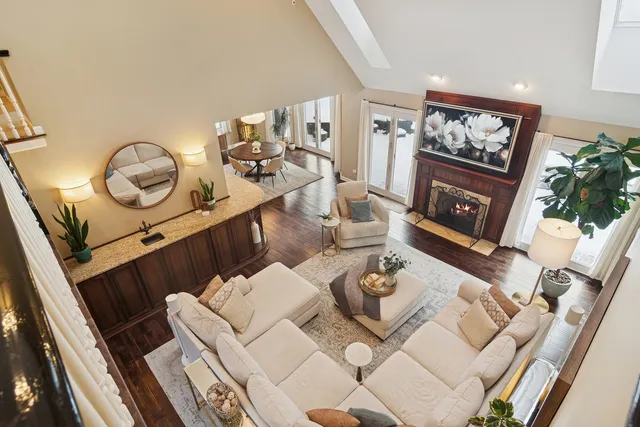 $850,000 | 4610 Forest Way Circle, Long Grove, IL 60047