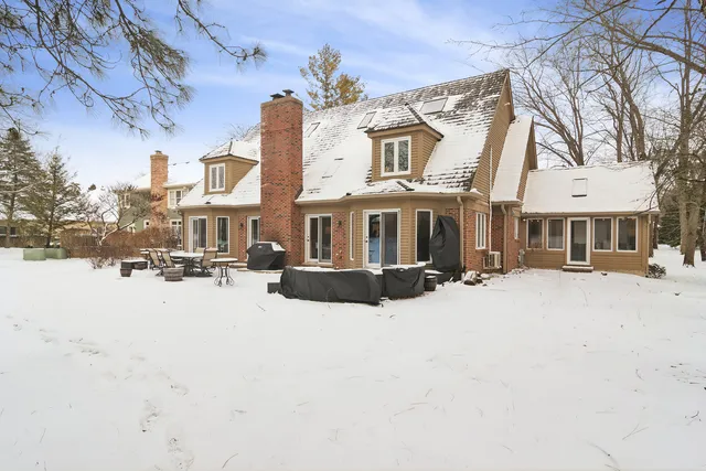 $850,000 | 4610 Forest Way Circle, Long Grove, IL 60047