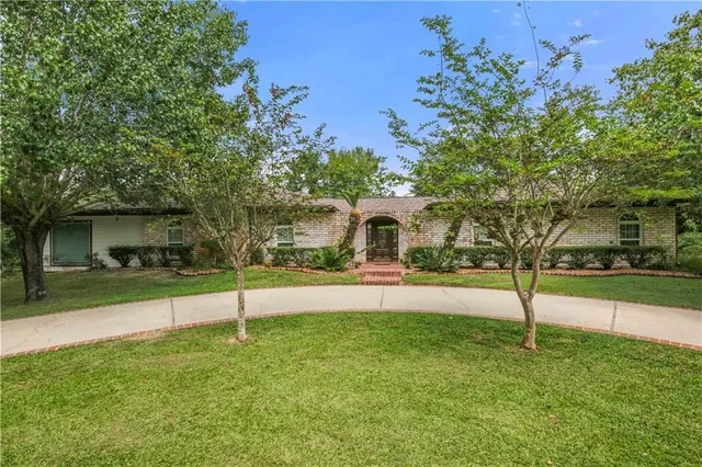 $375,000 | 170 Indian Village Road, Slidell, LA 70461