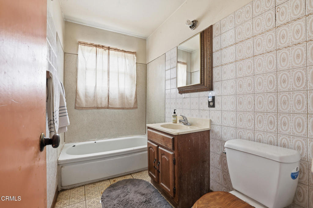 456 East Poplar Street Oxnard, CA 93033 - Photo 20 of 27