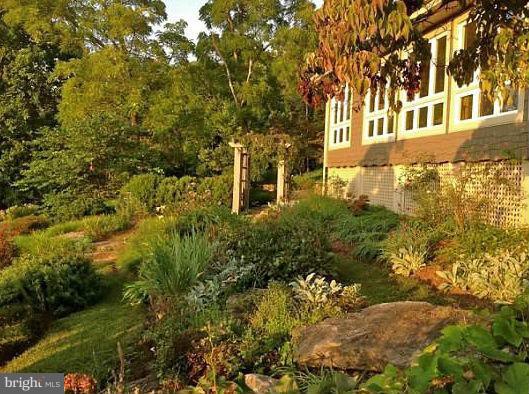 679 Fodderstack Road Flint Hill, VA 22640 - Photo 3 of 24 Gardens in front