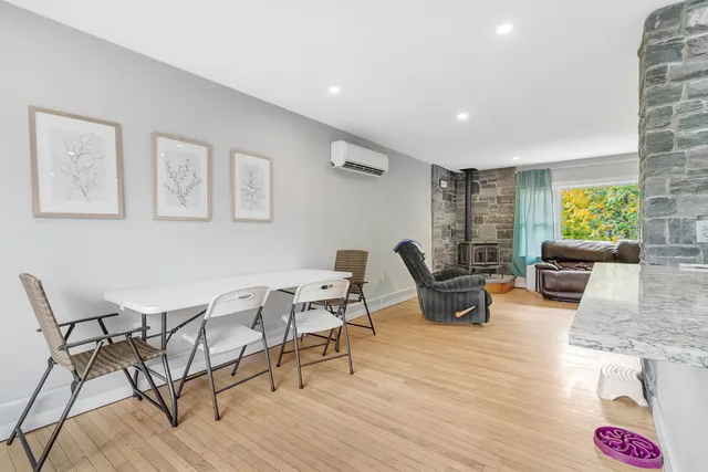 $425,000 | 470 Creek Road, Wallingford, VT 05773