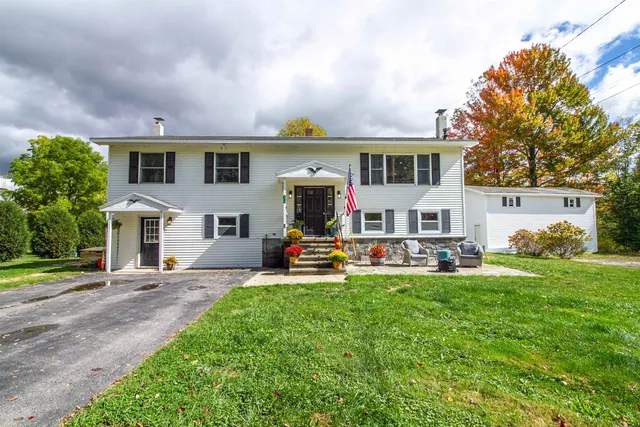 $425,000 | 470 Creek Road, Wallingford, VT 05773