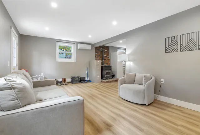 $425,000 | 470 Creek Road, Wallingford, VT 05773