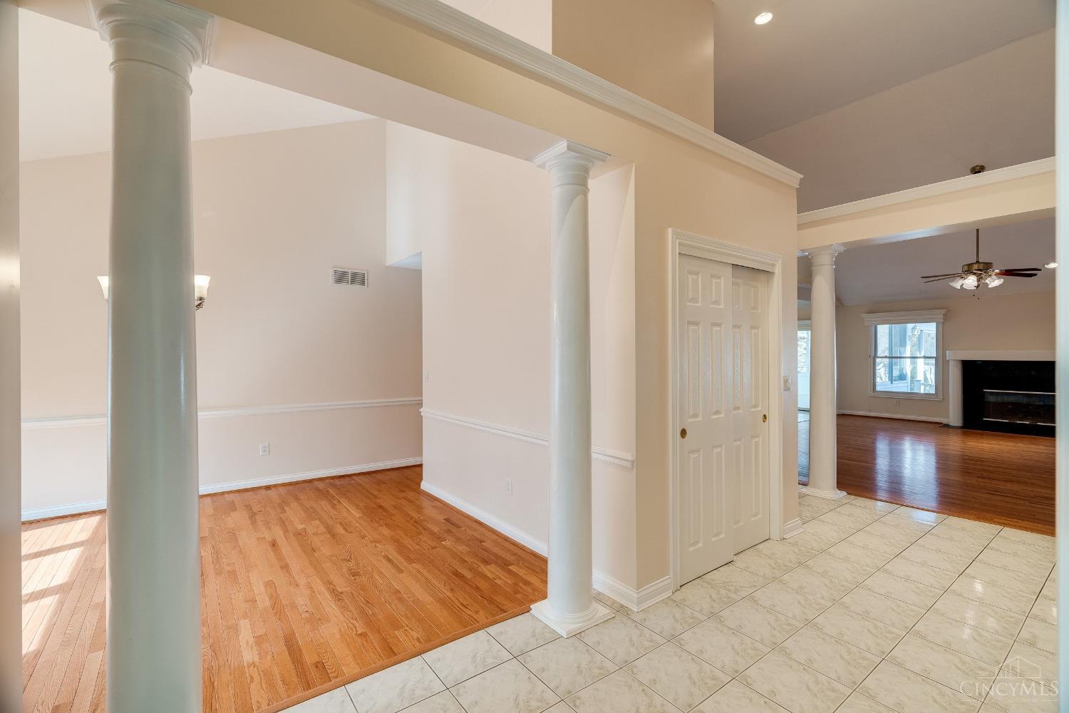 8372 Benton Ridge Lane Cincinnati, OH 45255 - Photo 6 of 56 Gallery Image 6