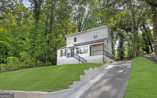 $2,700 | 1080 Westmont Road Southwest, Atlanta, GA 30310