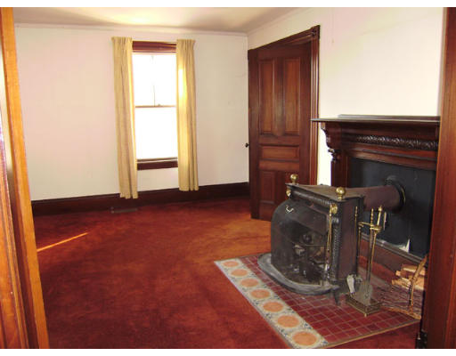 73 Dascomb Road Andover, MA 01810 - Photo 10 of 17 Gallery Image 10