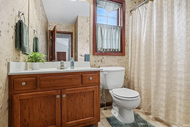 $390,000 | 16190 Easton Court, Goshen, IN 46526