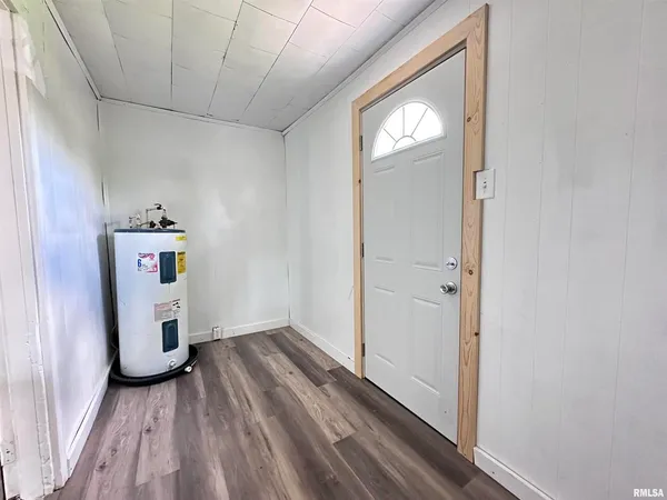 $50,000 | 329 North Broadway, Goreville, IL 62939