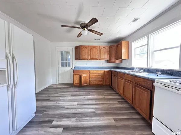 $50,000 | 329 North Broadway, Goreville, IL 62939