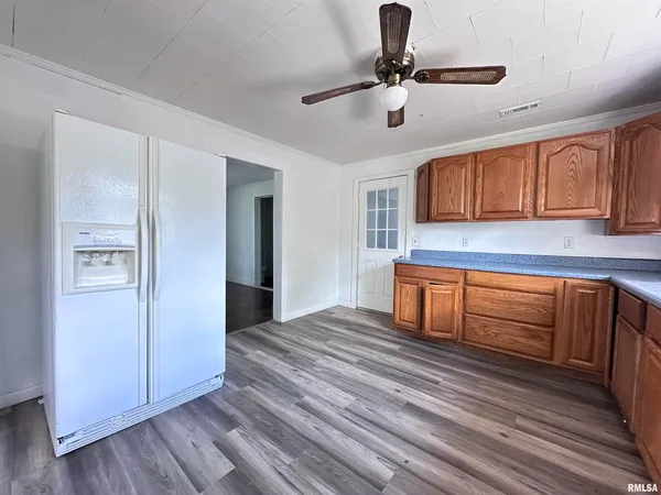 $50,000 | 329 North Broadway, Goreville, IL 62939