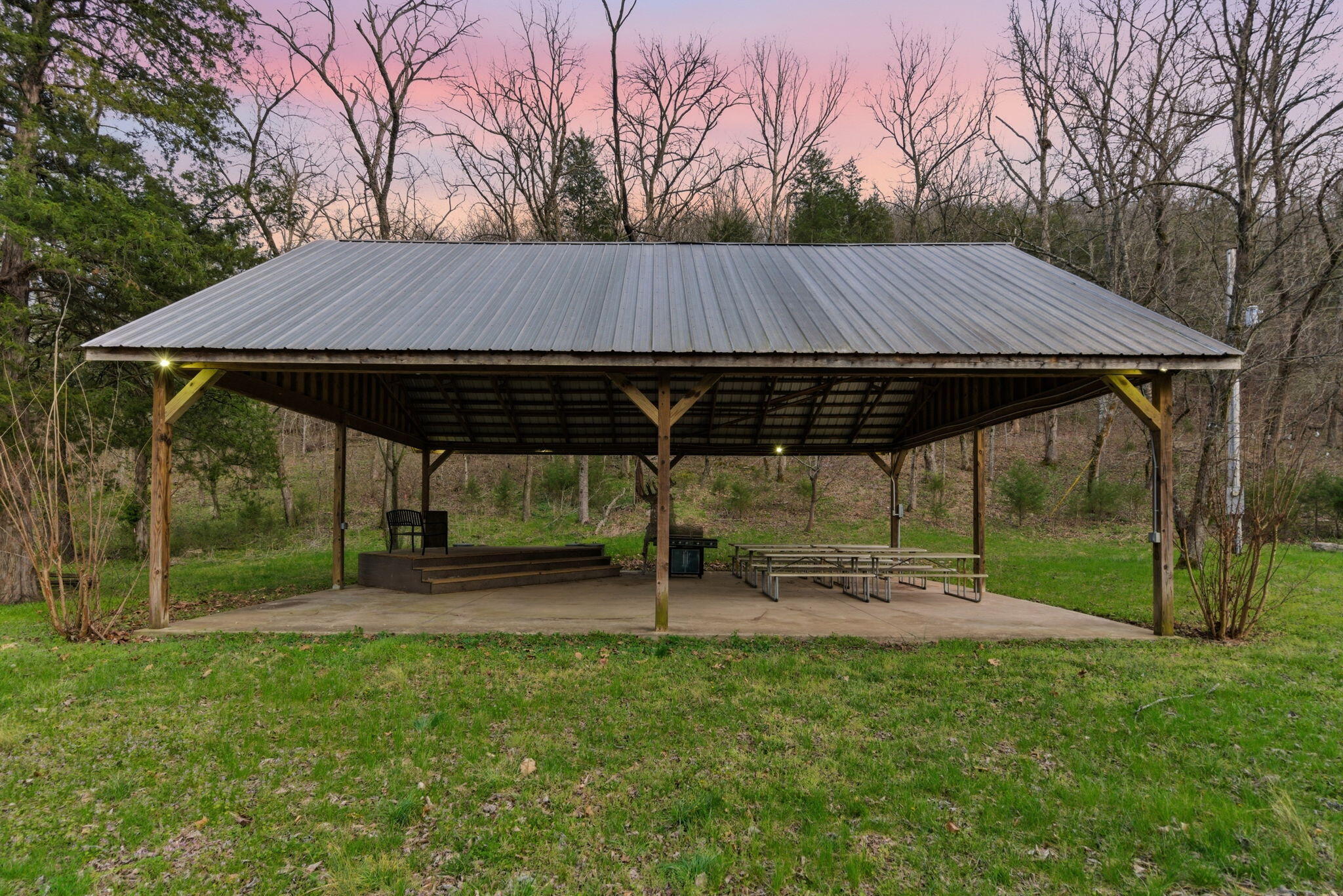 1392 Peace In Valley Road Blue Eye, MO 65611 - Photo 5 of 8 pavilion2