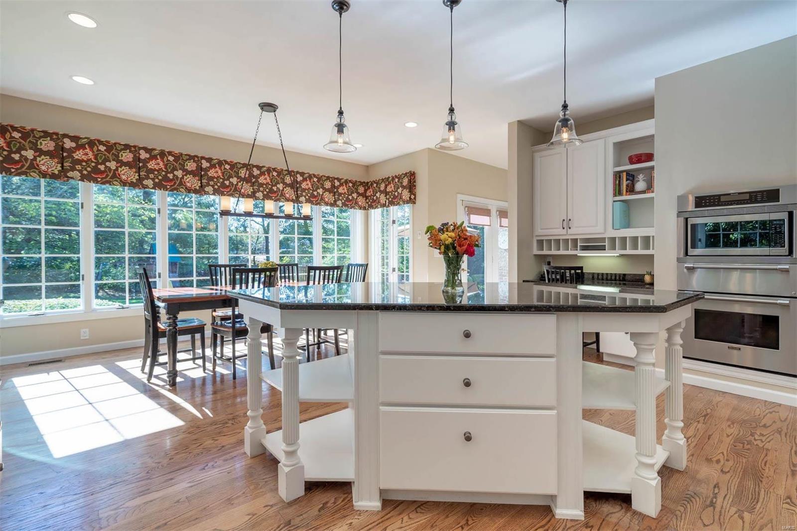 1173 Lockett Road Des Peres, MO 63131 - Photo 15 of 38 Gallery Image 15